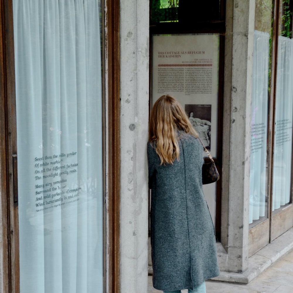 Meet your Posher, Nicole